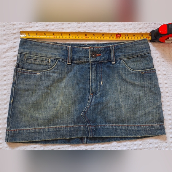 Mossimo Mini Denim Skirt SZ 7 Womens Blue Wash Front Zipper - Picture 4 of 5